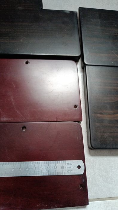 Полочки деревянные крашенные для установки роутера