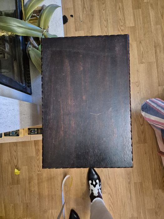 Mesa de apoio antiga em madeira maciça – modelo de corações com gavet