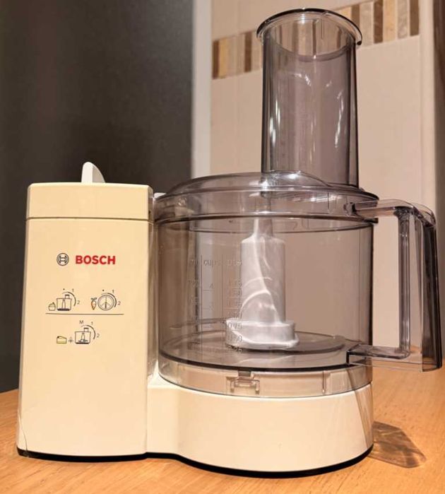 Robot de cozinha Bosch MCM2020 450W com caixa e acessórios