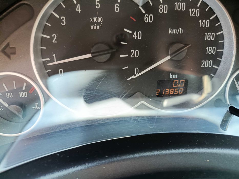 Carro cabrio Opel Tigra Twin Top