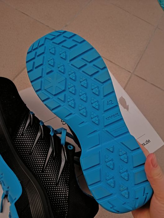 Buty robocze UVEX 42