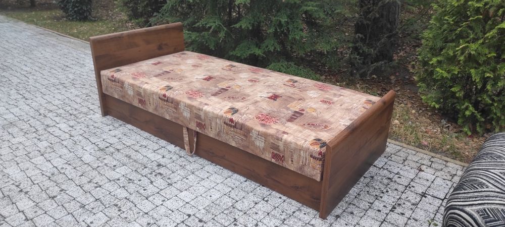 Łóżko sofa wersalka