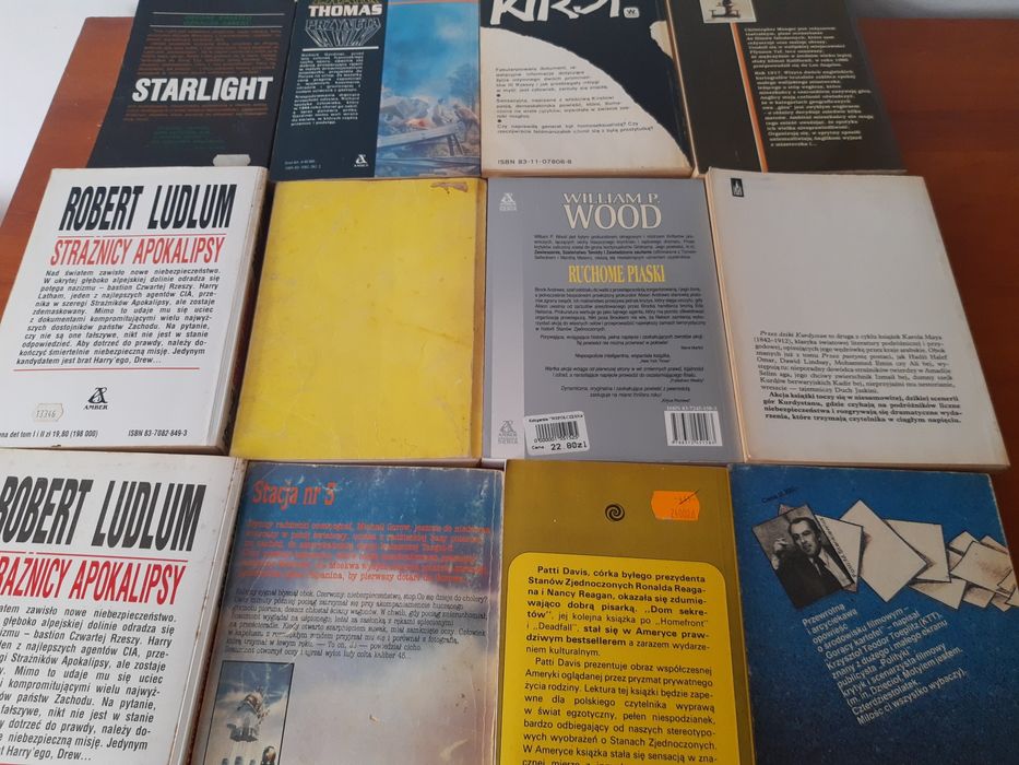 Stare używane książki tanio