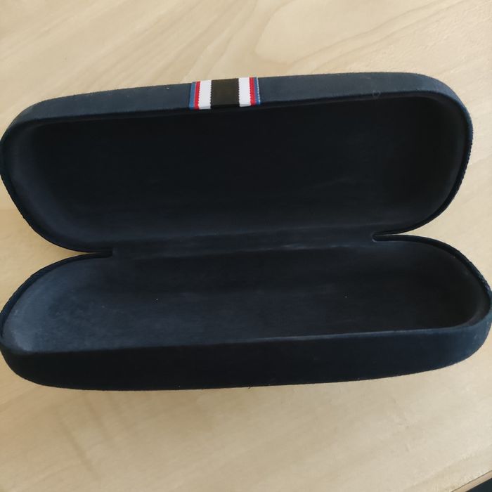 Футляр для очков Tomi Hilfiger