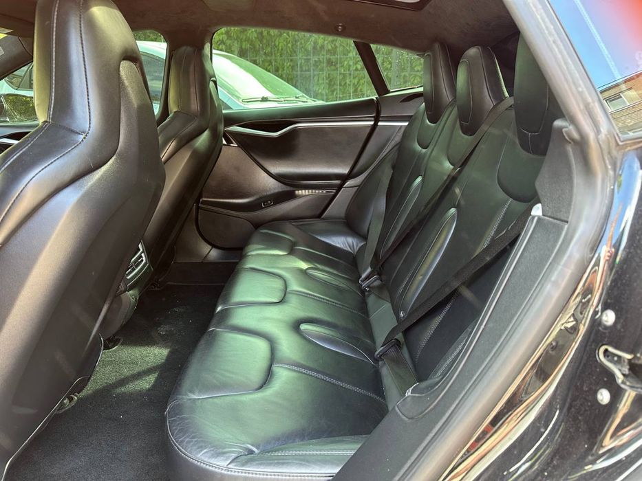 Tesla Model S 2016  Европа