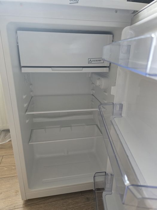 Lodówka BEKO TS190340N