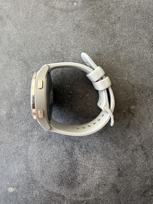 Garmin Vivoactive 4S Cinza