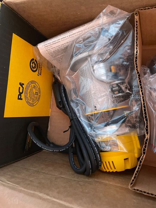 Фрезер dewalt DWP611PK 110volt