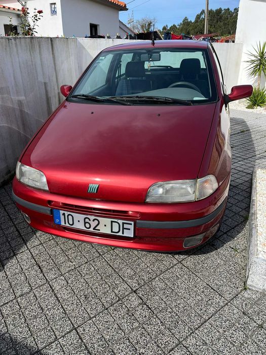Fiat Punto 6 speed 1108 cc 54 cv gasolina 184000 km em ótimo estado