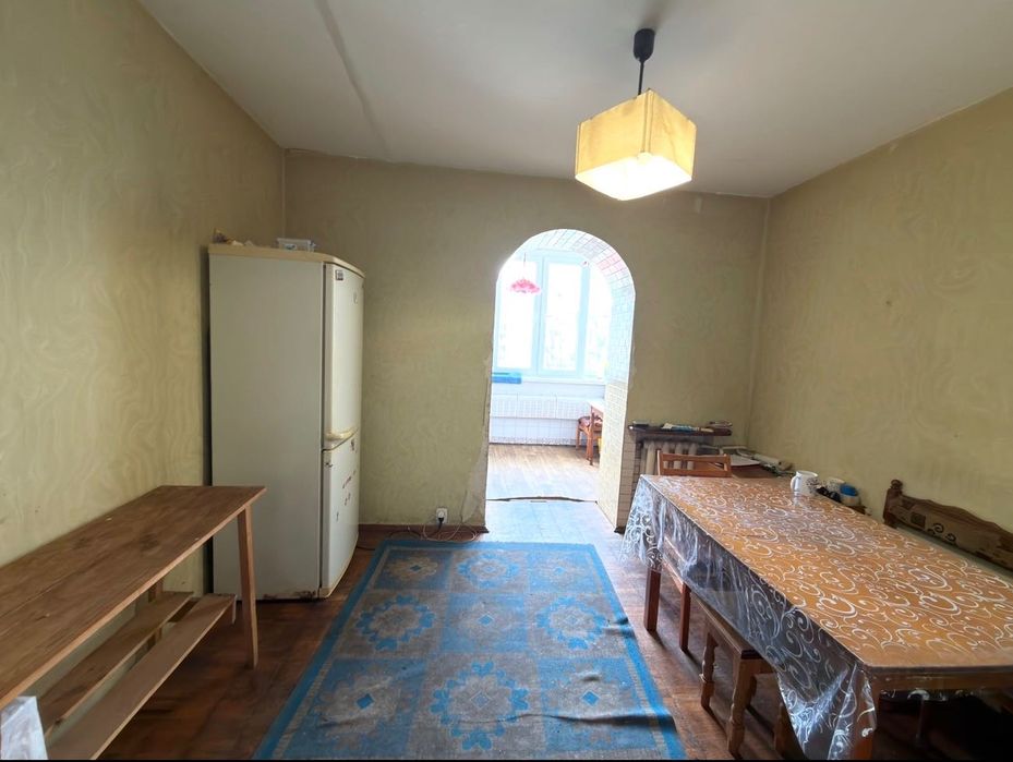 продаж квартири по вулиці Кочубея