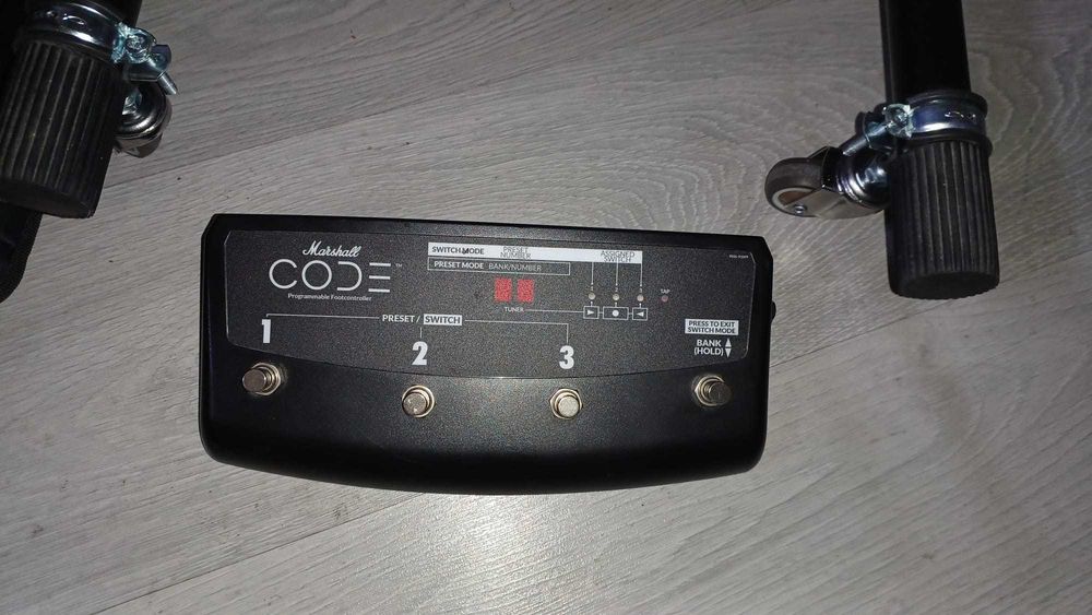 Marshall Code50 + FootSwitch Marshall Code + Capa Marshall Code
