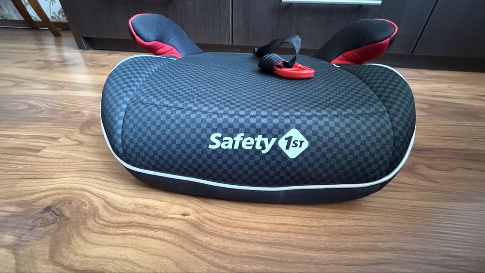 Автокресло-бустер детское Manga fix, 15-36 кг Safety 1st, как новое