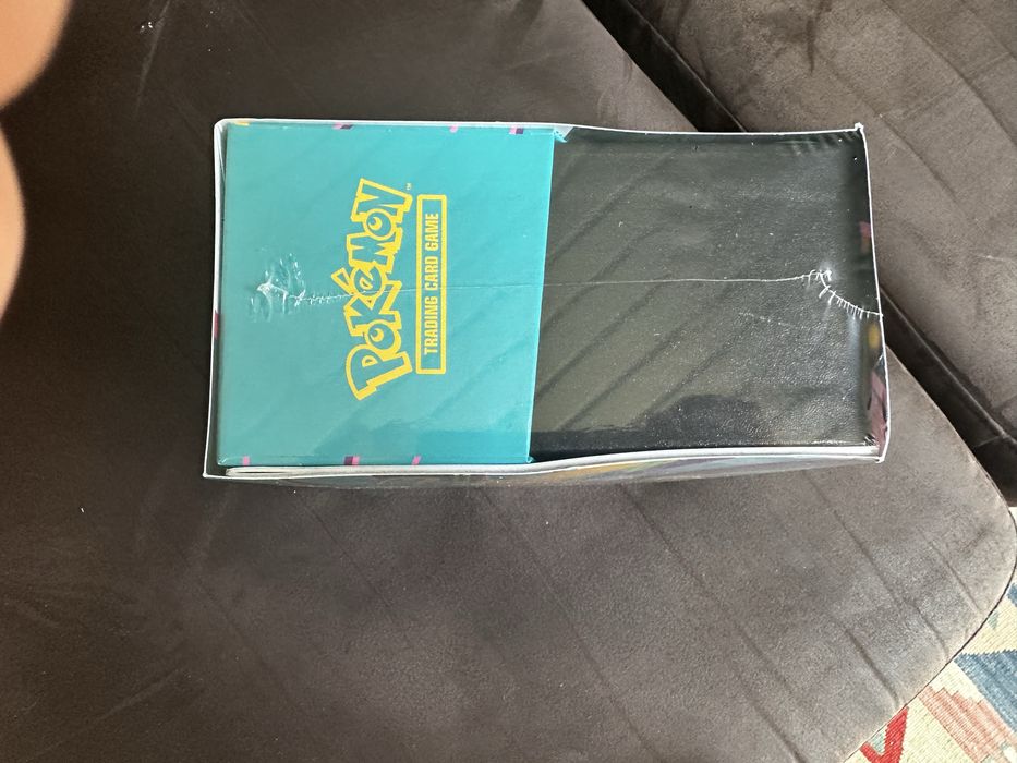 Pokemon Ascended heroes Etb selada