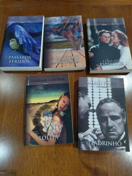 Conjunto livros em bom estado