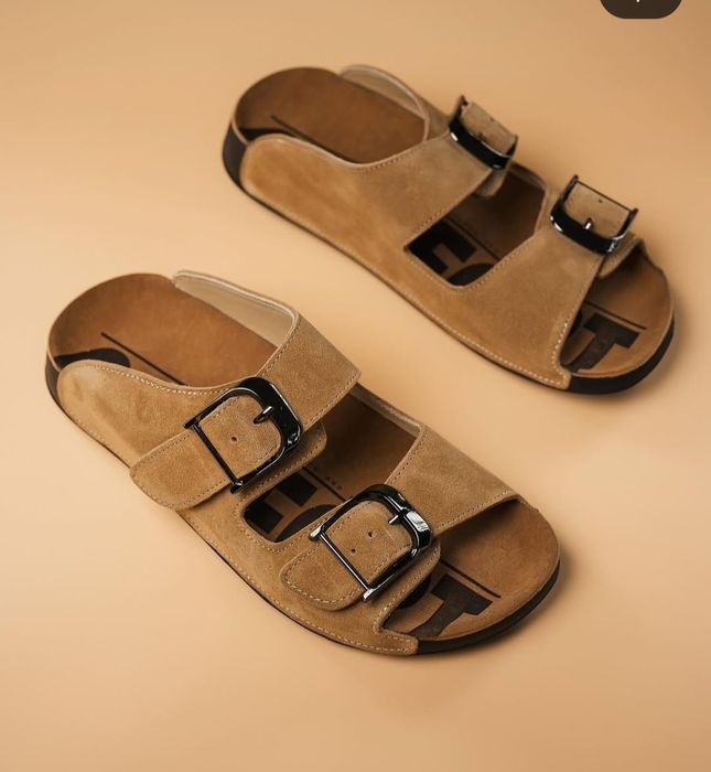 Шльопанці анатомічні