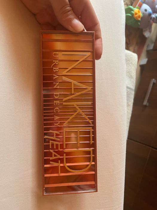 Urban Decay heat cienie