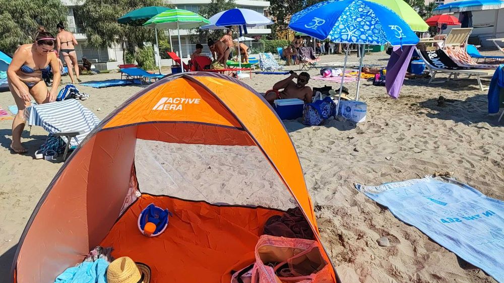 Namiot plażowy turystyczny przeciwsłoneczny na jezioro działkę ogród