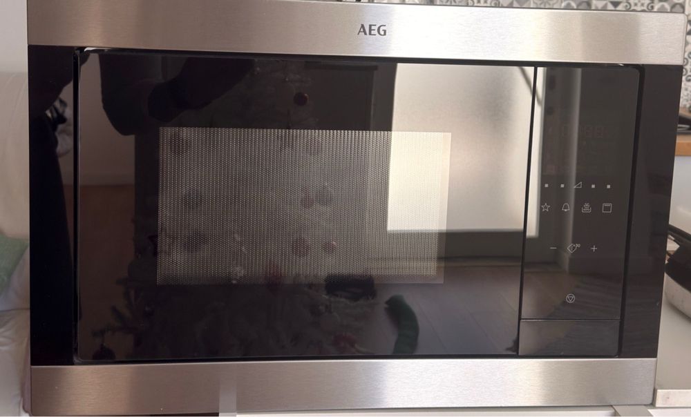 Micro-ondas de encastre AEG novo