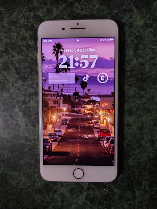 Айфон 8+ 256гб не работает сим
