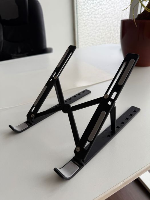 Suporte para computador portátil / tablet