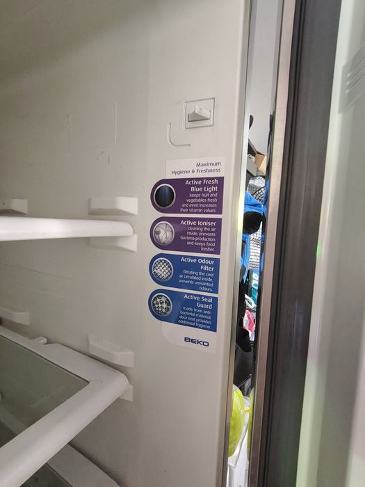 Duża lodówka Side by Side 4-drzwiowa BEKO GNE114631X inox NoFrost
