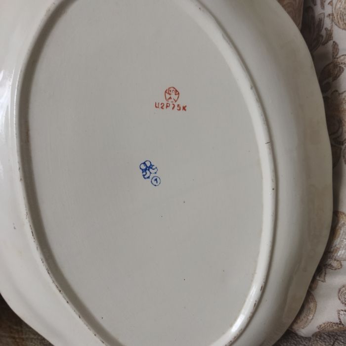 Продам блюда,чайник СРСР