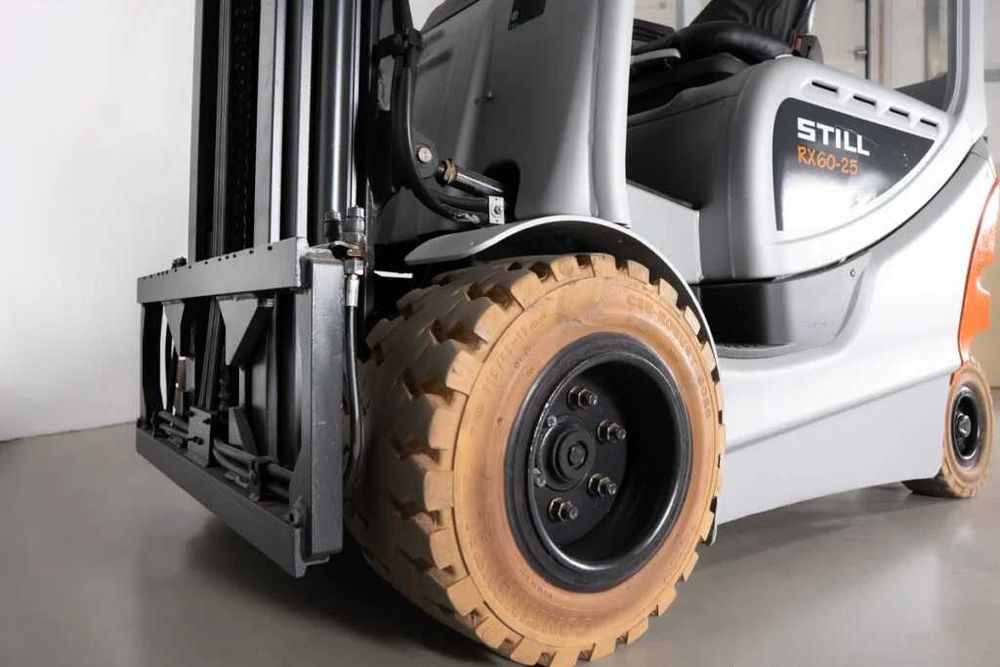 Empilhador elétrico Still RX60-25 2.500 kg | usado