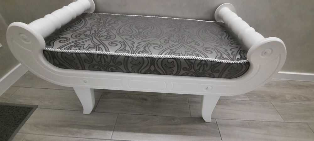 Пуф, Банкетка люкс