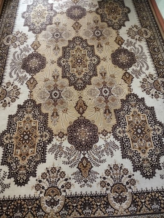 Продам шерстяний ковер