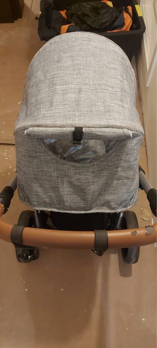 Carrinho de Bebé Pierre Cardin