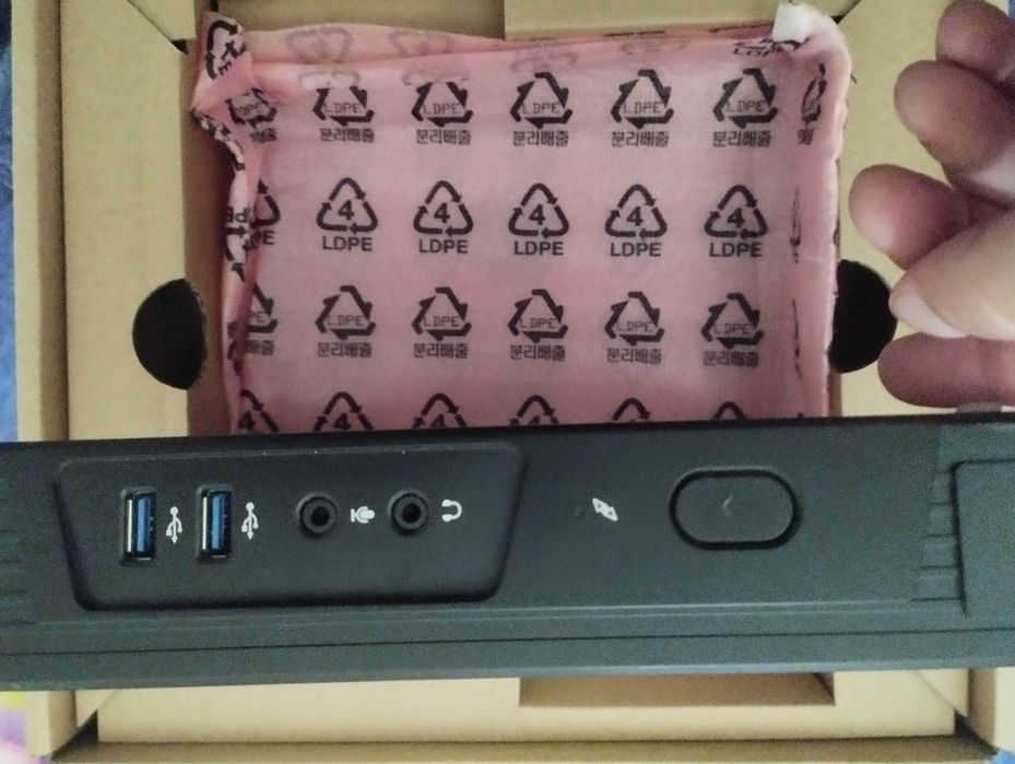 MiTAC Pluto E230 (fanless)