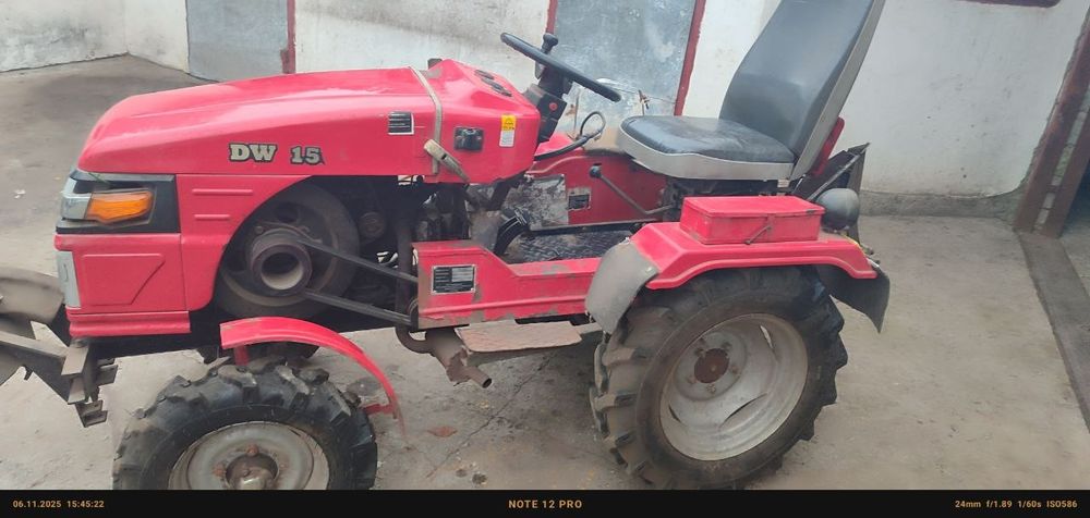 Міні трактор  продам