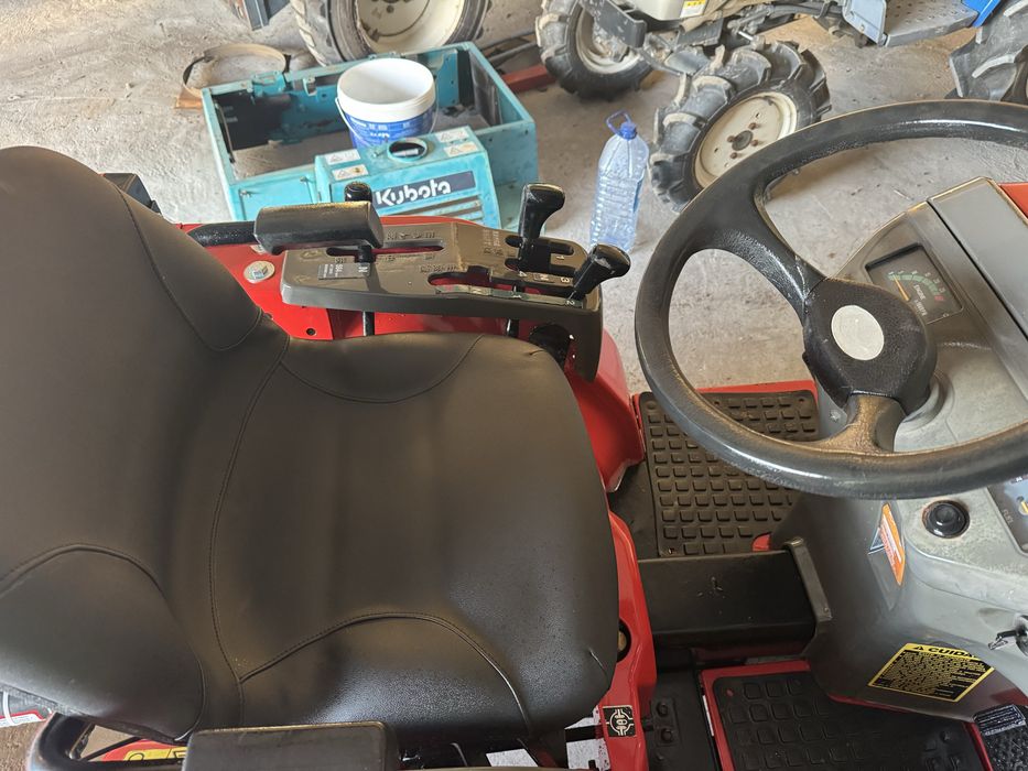 Trator yanmar usado com matricula com freze nova