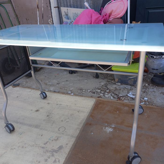 Secretária de vidro