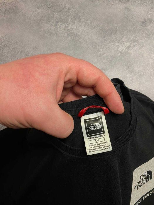 Футболка The North Face