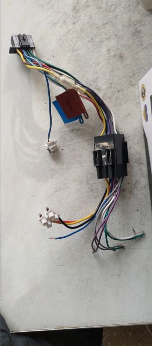 Продам магнитолу Kenwood KMM-125