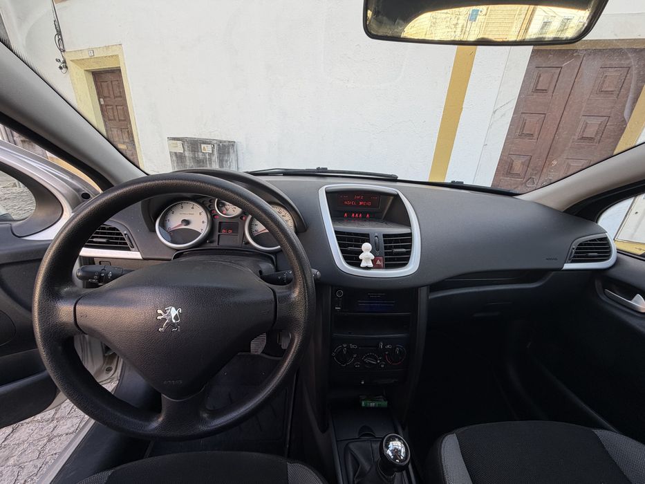Peugeot 207 open 1.4 16v — photo 5