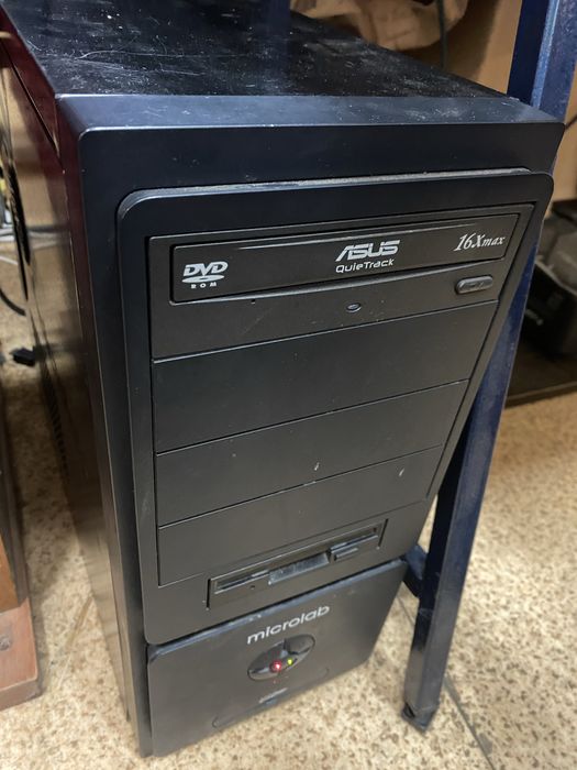 Компютер бу робочій