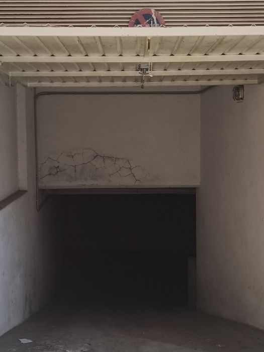 garagem alugar janela e luz ao pe estaçao