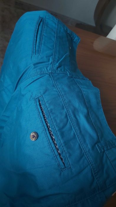 Calcas novas da Ted Baker para 14 anos.