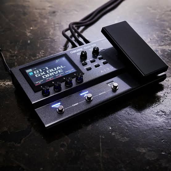 Pedaleira Boss GX 10