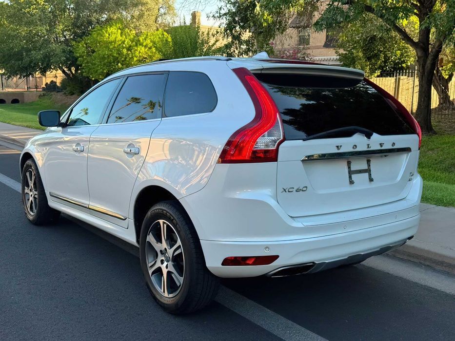 Volvo Xc60      2015