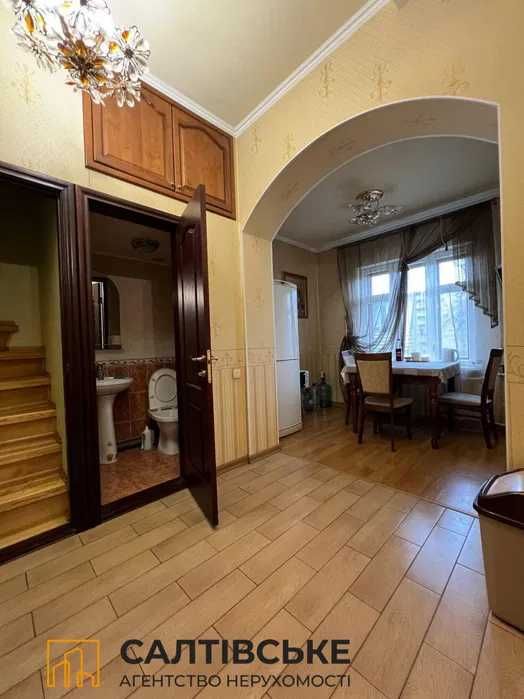 Продам 2-х этажный ДОМ ! Холодная Гора. Метро в 10 мин РОВНЫЙ уч-к