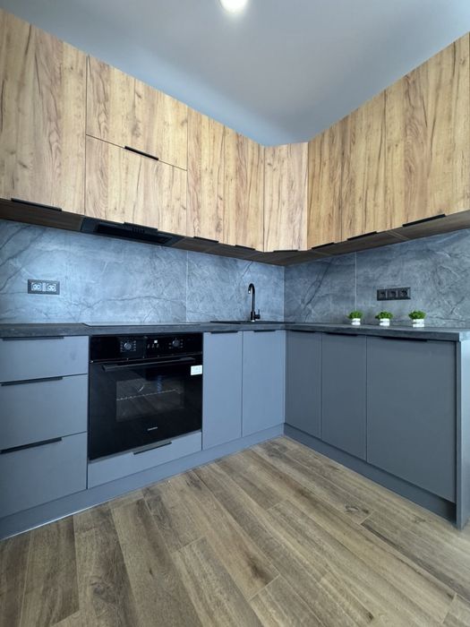 Продам  БЕЗ КОМІСІЇ новий будинок з ремонтом 80 км від м. Києва