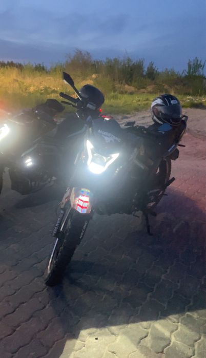 Форутна 200  з документами