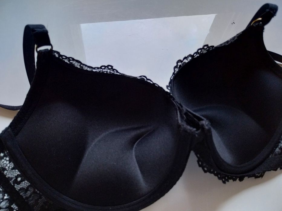 Czarny stanik, biustonosz H&M jak nowy, rozmiar 80 C