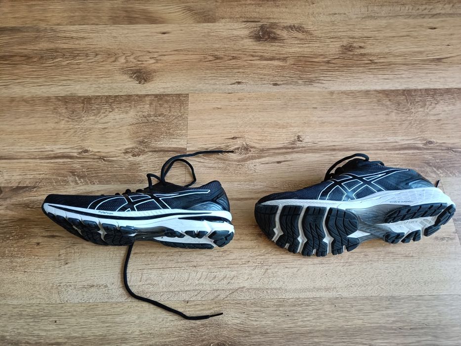 Buty Asics 42,5 sportowe 27cm biegania treningu 42 41 running