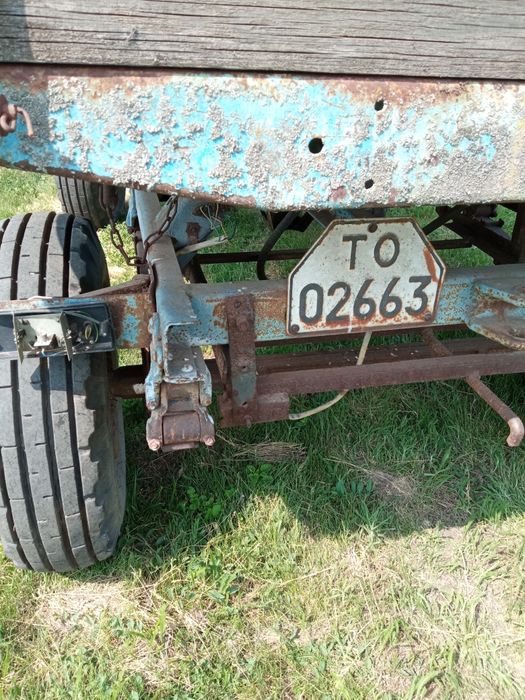 Прицеп с документами  на кругу