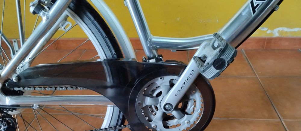 Bicicleta senhora roda 26