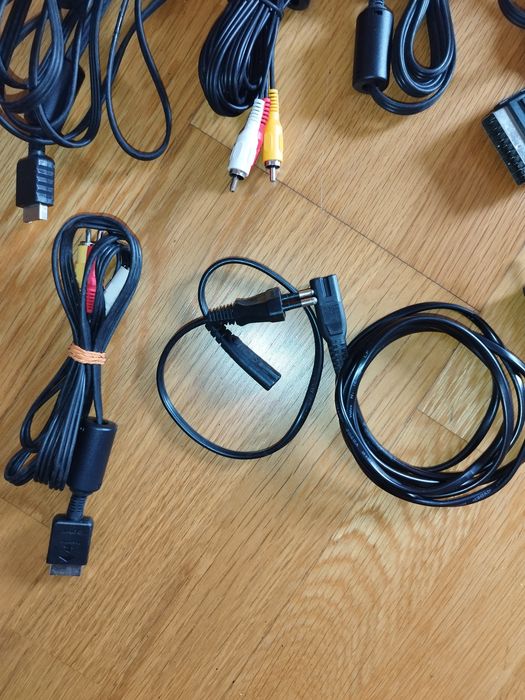 Lote de Cabos de PlayStation 1 ou 2 e cabos DVD